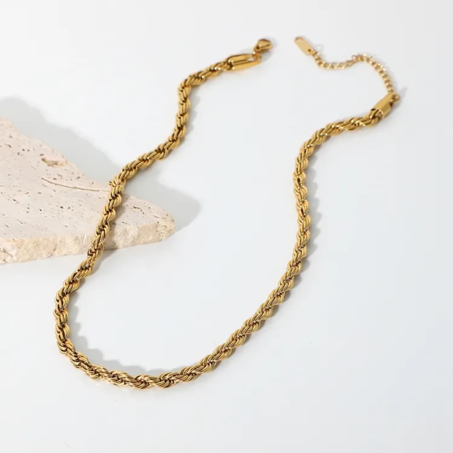 Artificial jewelleryAKaccessories