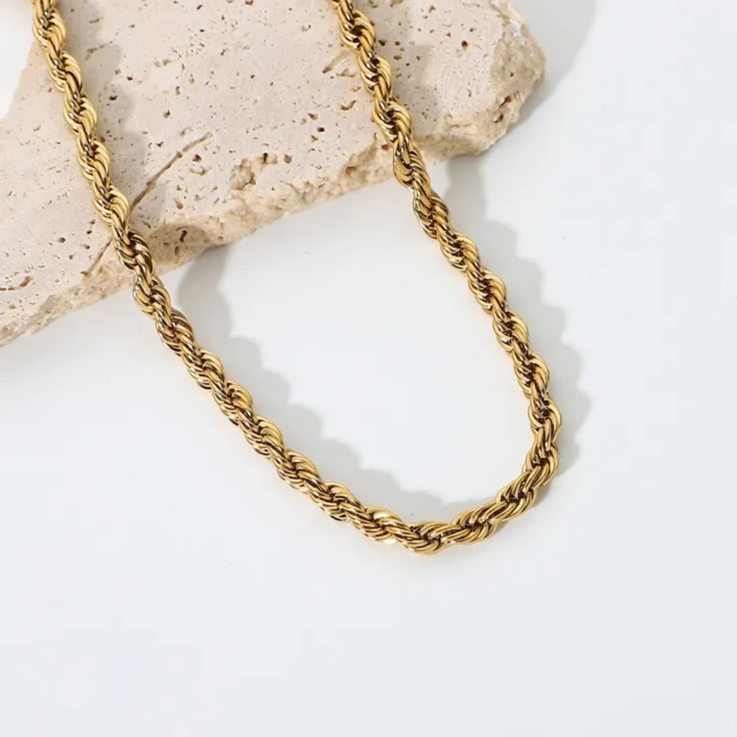 Artificial jewelleryAKaccessories